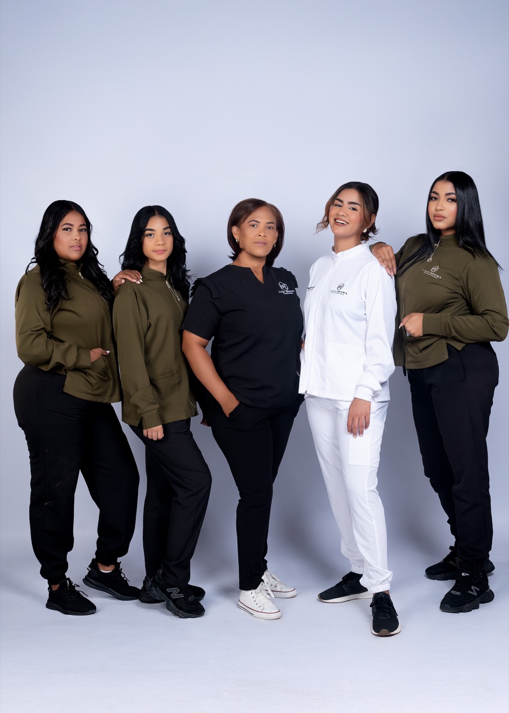 Equipo completo de M Lash Brows Beauty & Esthetic